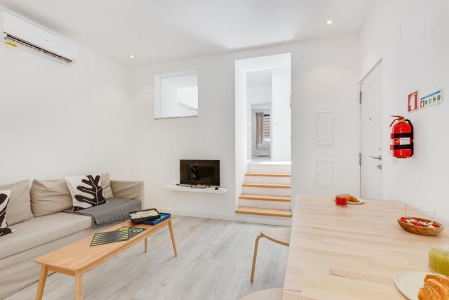 Alcantara Charm 3BR Apartments