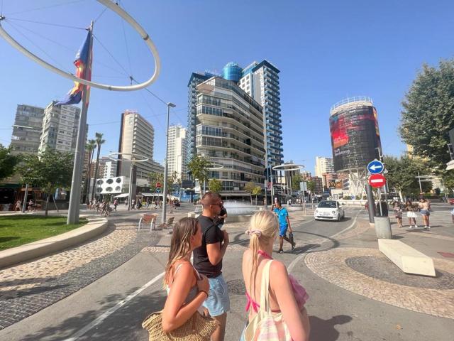 Apartamentos Edf AUREA y Edf SARVACHO