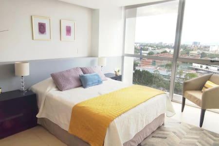 Aurora MaiaHome-2BD Amazing view in Polanco -Pool Gym SPA