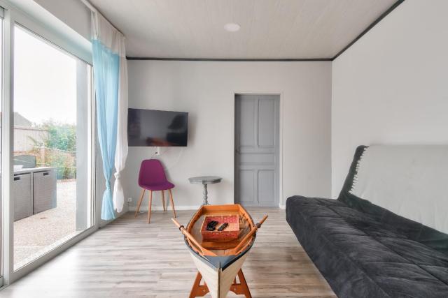 Maison pour 7 à 100m de la plage - Jardin