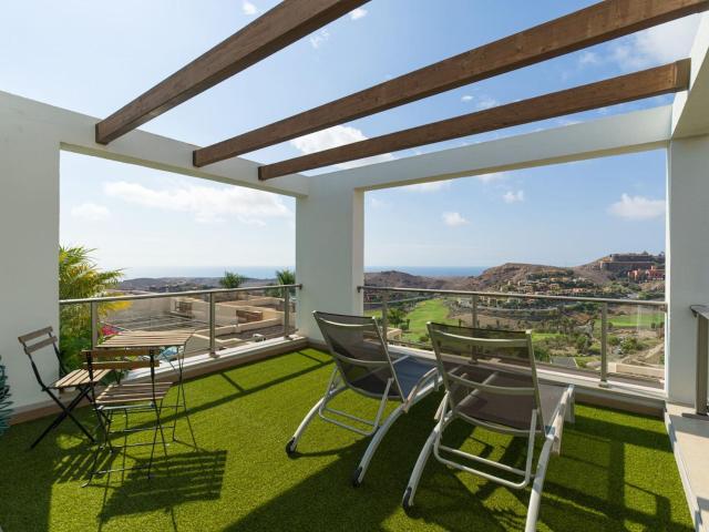 Salobre Villas Golfers