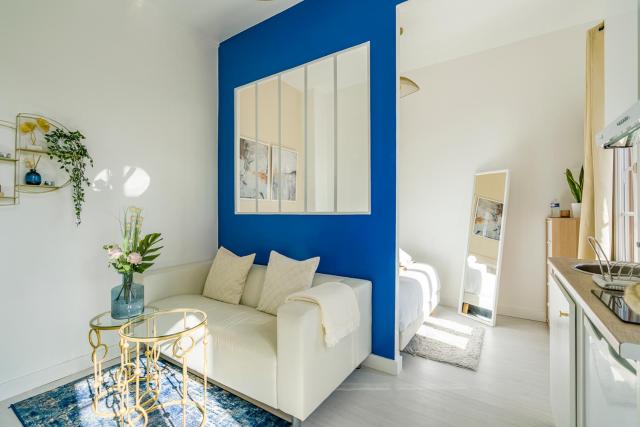 Proche Paris • Superbe studio refait à neuf •