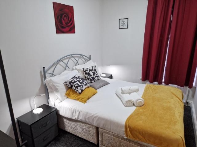 Birtley's Diamond 3 bed Apt, sleeps 6 Guests