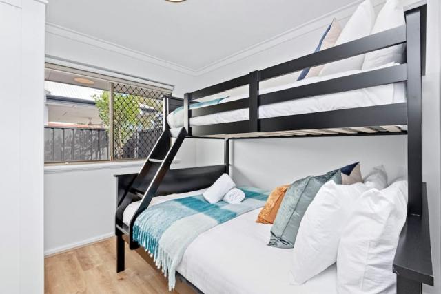 Coastal Elegance A Luxurious Dreamy Escape