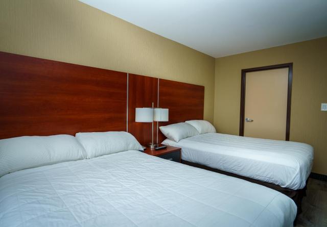 Sky Hotel Flushing/Laguardia Airport