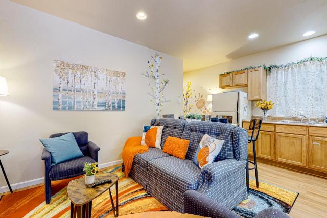 Cedars Hideaway B