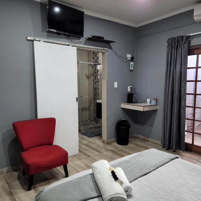 Rue Guesthouse