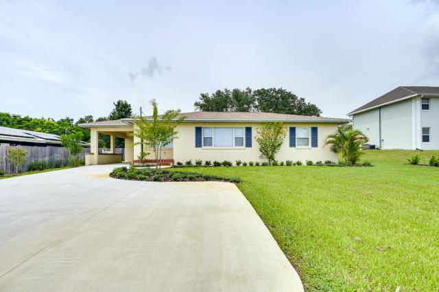 Sunny Lake Wales Getaway - 1 Mi to Downtown