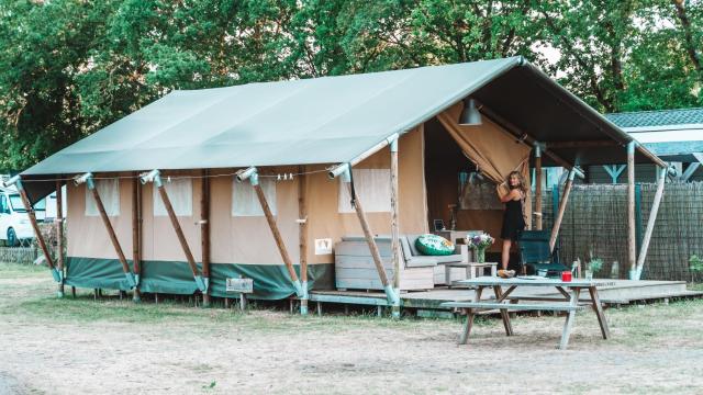 Glamping Holten luxe safaritent 2