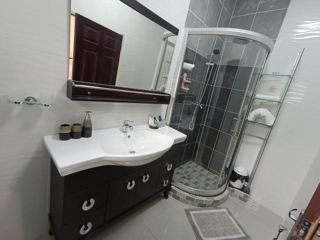 Manasseh Guesthouse