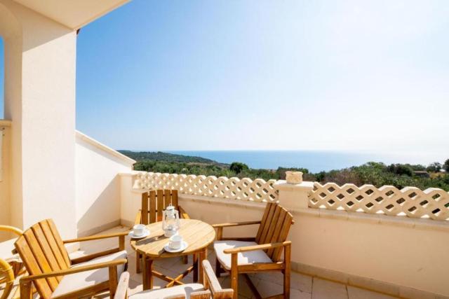 FinisTerrae Rooms and Suites