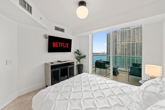 Skyline Serenity - Brickell On The River - Bi-Level Loft with Breathtaking Views On The Ocean