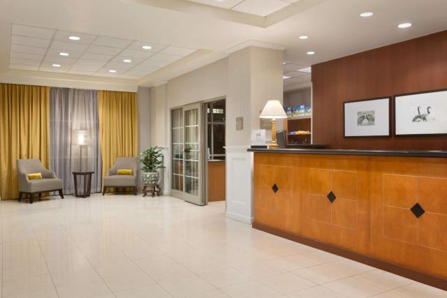 Embassy Suites Newark - Wilmington/South
