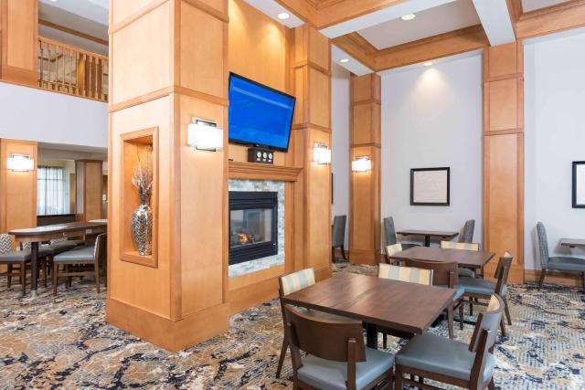Homewood Suites by Hilton Indianapolis Airport / Plainfield