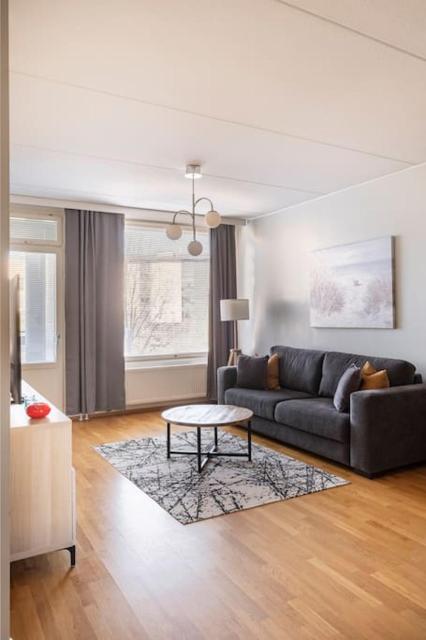 Relaxing apartment by sea + Sauna + free Parking