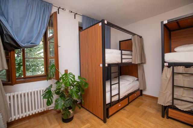 Women's Only Hostel - Female Only