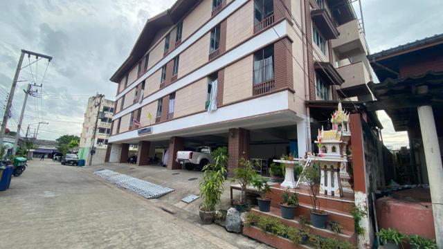 ธนทรัพย์อพาร์ทเม้นท์ Room01