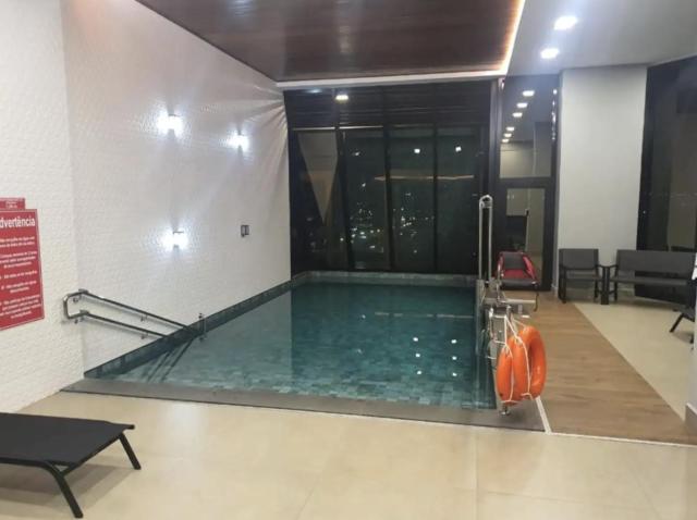 Uma Linda Vista com Quarto Privativo no Ed. Vertigo