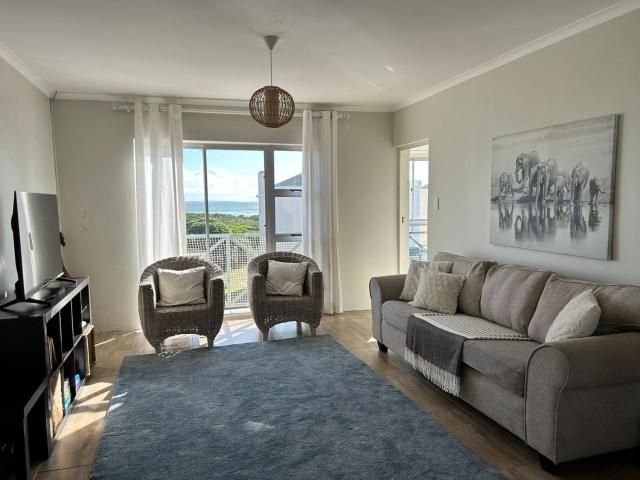 Bella Casa 179 - Atlantic Ocean & Robben Island View - Big Bay Beach Club Apartment