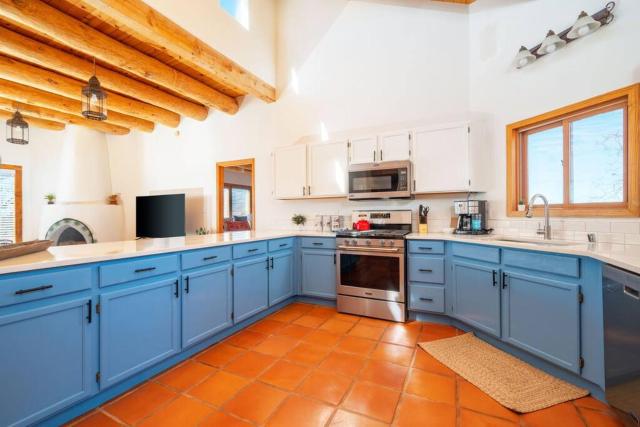 Casa Escondido- Quiet, Decks, 3BR, El Dorado