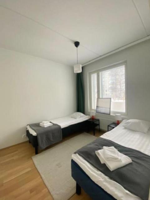 Kotimaailma - Kaunis tilava kolmio saunalla HelsingissƤ