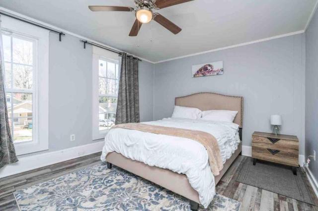 Renovated 3 bedroom close to downtown!