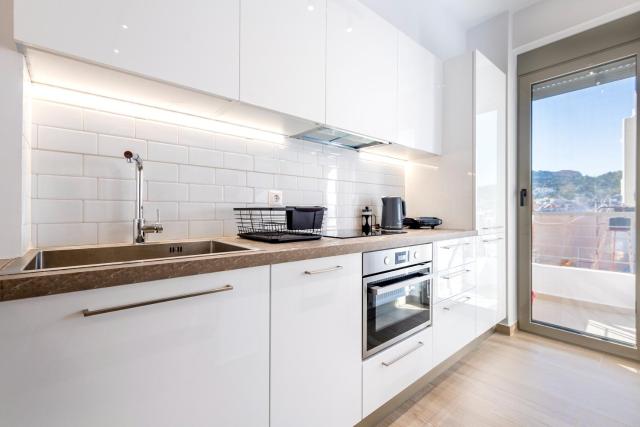 Phaedrus Living: Luxury Penthouse Potamianou