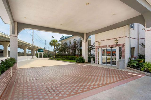 Quality Inn & Suites Houston Northwest - Cypress