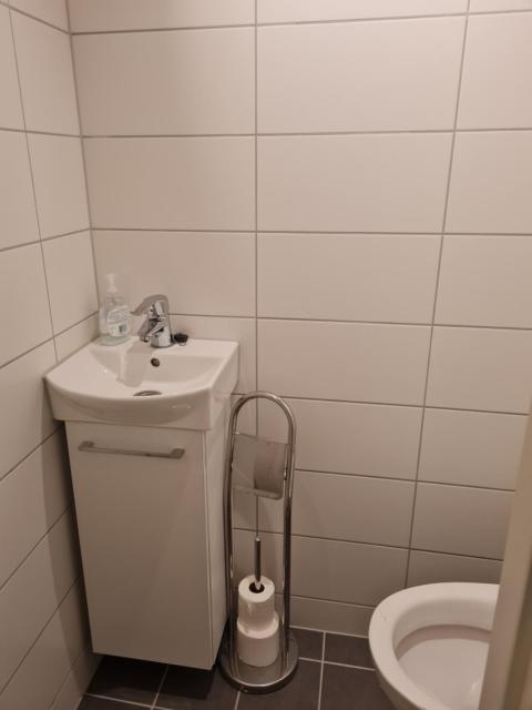 Privat room in shared 3 rooms apartment Manglerud