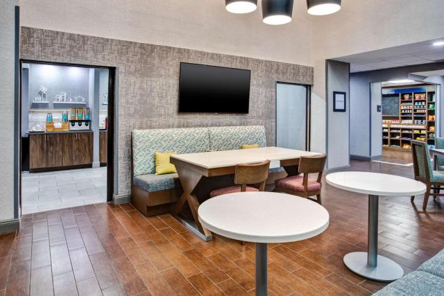 Hampton Inn & Suites Cape Coral / Fort Myers