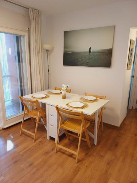 Apartamento con piscina y wifi cerca de la playa