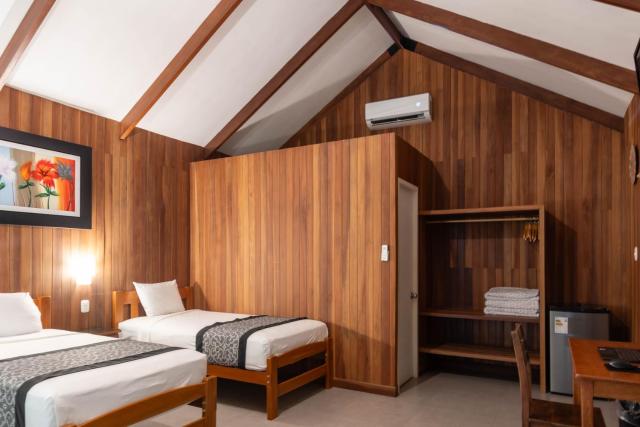WAKAYA ECOLODGE