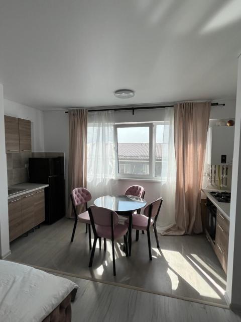 Pollux Residence Militari ap 84
