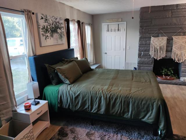 TRANQUIL OASIS - Private Rooms -Near Downtown Indianapolis