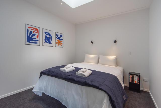 Modern City Apartment - Car Park, Rooftop Balcony