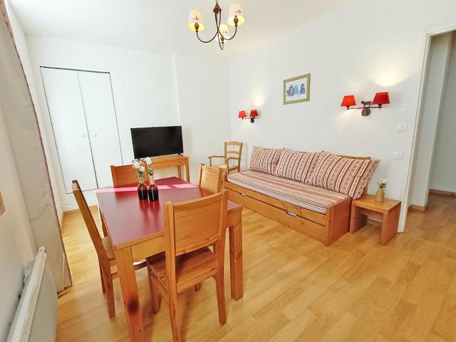 La Cardabelle, T2, centre Luchon, wifi, casier à ski, ascenseur, 4 personnes