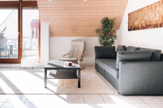 Maisonette-Wohnung Airport Messe Stuttgart - Balkon - Parkplatz