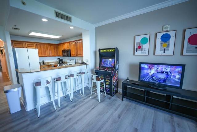 Orlando 5th Floor 5 min from disney