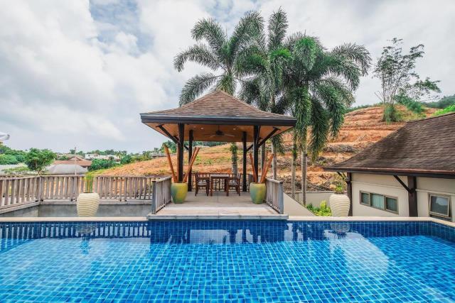 Ivory Pool Villa Dreamy Villa With Sparkling Pool