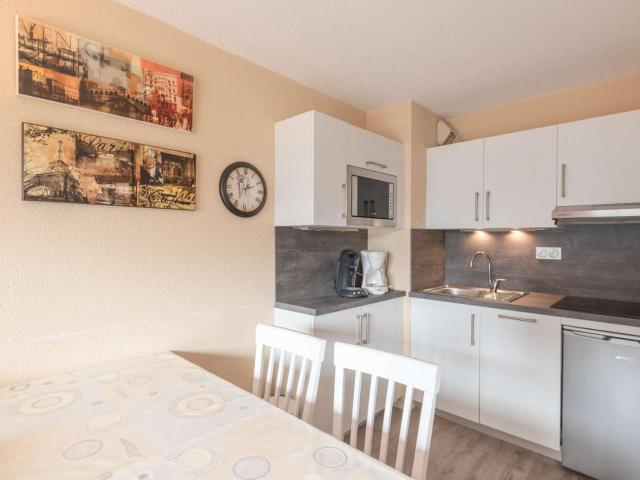 Appartement pour 6 pers. proche des pistes de ski - FR-1-296-375