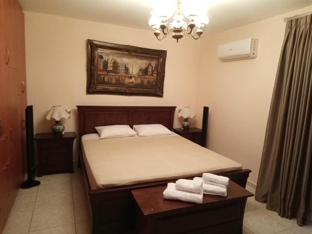 VILLA AVATOS 1 - Near to the port of Rafina and the airport of Athens