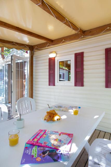 Camping La Pinède