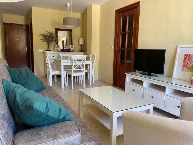 bonito apartamento junto al mar y zona céntrica