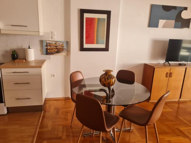 Cozy 2 Bedroom apt @Panormou Metro/Erytros Stavros