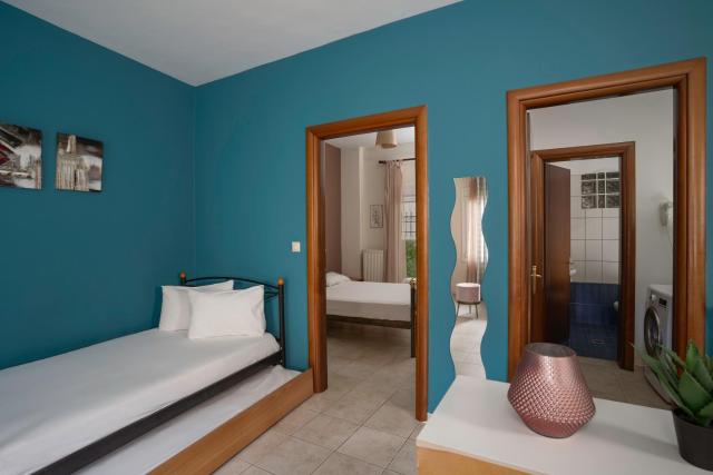 Central Litochoro Apartment with Private Parking and Heating Near Olympus Trails