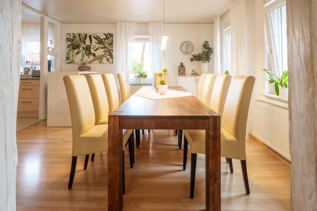 Wilhelm Appartements 100 qm Komfort und Fitness im Zentrum Brackenheim nähe Tripsdrill