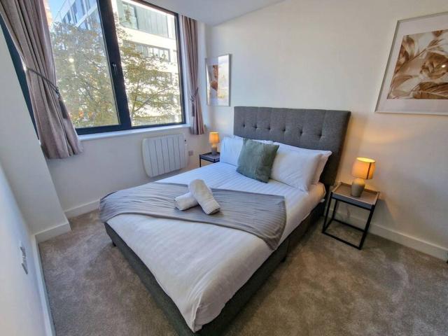 1 Bed Old Trafford Flat Free Parking