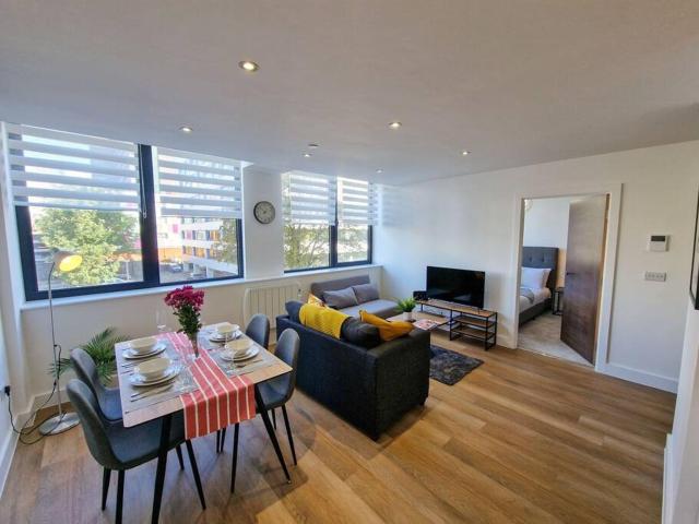1 Bed Old Trafford Flat Free Parking