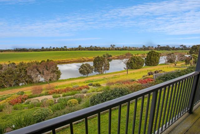 Riverside Haven