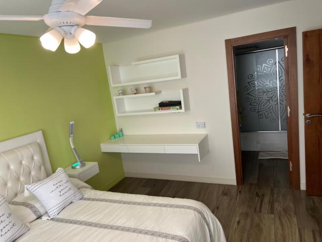 Alucinante departamento en La Perla 3 ambientes con aire acondicionado y calefacción central con cochera cubierta
